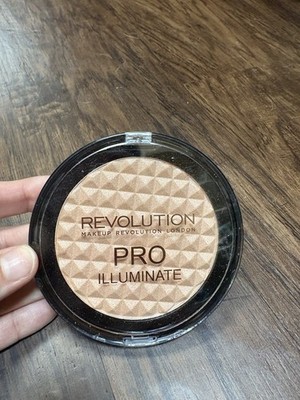 New Revolution Pro Illuminate Highlighter 0.52oz/15g