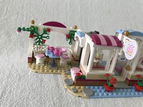 LEGO FRIENDS: Heartlake Cupcake Cafe (41119) Complete, no instructions