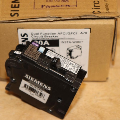 #ad One Box Lot of 10 Siemens Q120DFN 1 Pole 20 Amp AFI GFI Dual Function Breakers $429.88