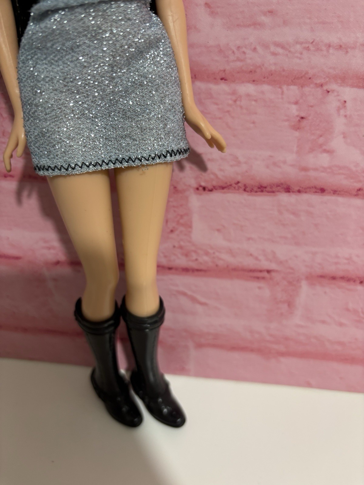 2008 Barbie My Scene Club Night Disco Delancey Doll Used