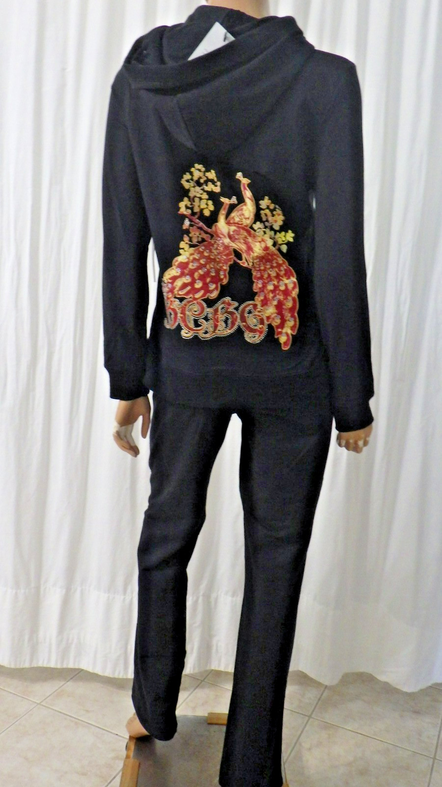 NWT BCBG sz MED (Bust36) 95% cotton BLACK & RED PEACOCK DESIGN 2PC TRACKSUIT