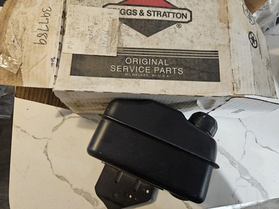 #ad Briggs And Stratton Fuel Tank 397789 $126.63