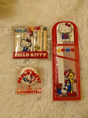 Vintage Sanrio Hello Kitty Mini Colored Pencils in Vinyl Case & Rare Comb & Pin?