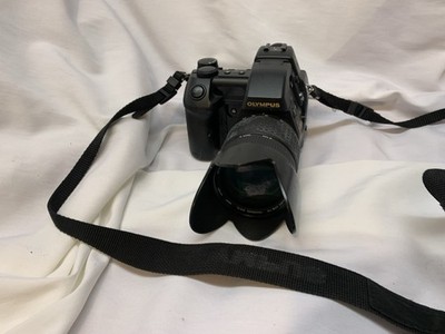 Olympus Camedia E-20N 5MP Digital Camera Works Great! Ships Free!
