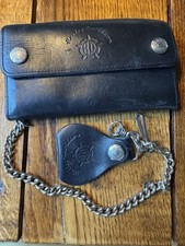 Men  s Tethered Leather Wallet