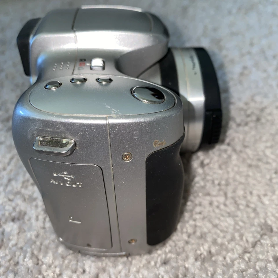 Kodak Easyshare Digital Camera NOT Working Z650 6.1MP with 10x Optical Zoom - Image 4 of 4