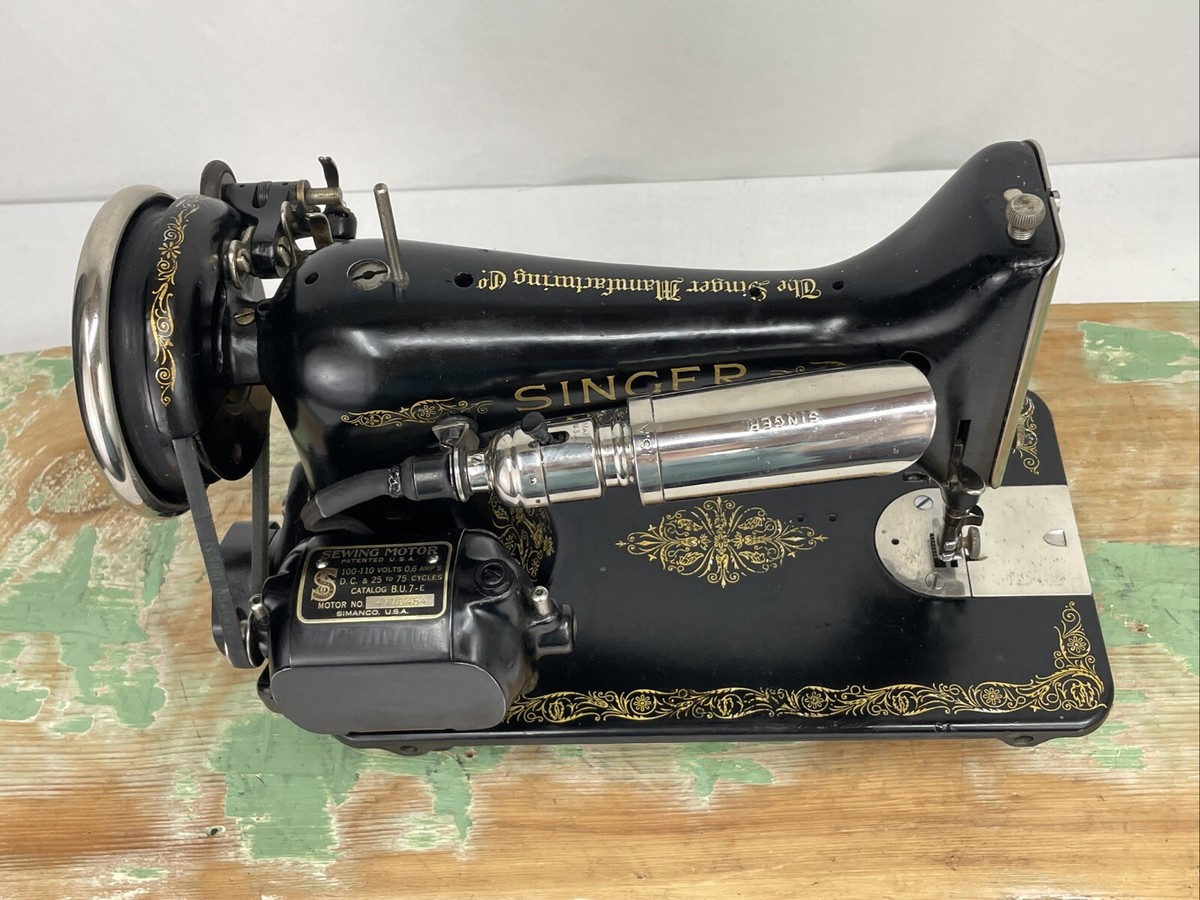 SERVICED Antique Vtg Small Singer 99 Sewing Machine Heavy