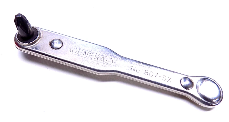 Vintage General Tool Flat Ratcheting Reversible Screwdriver 807-SX Made in USA - Image 3 of 3