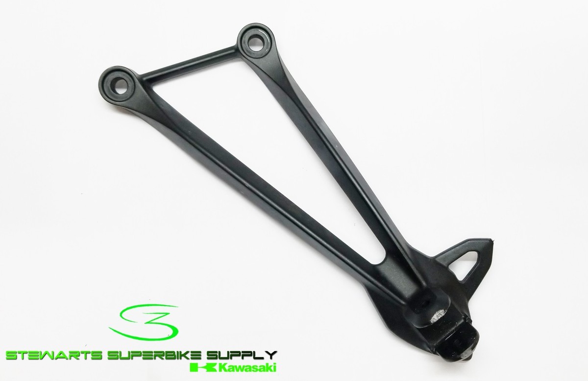middleＲ KAWASAKI ZX6R REAR LEFT FOOTREST BRACKET REARSET 35063-0444