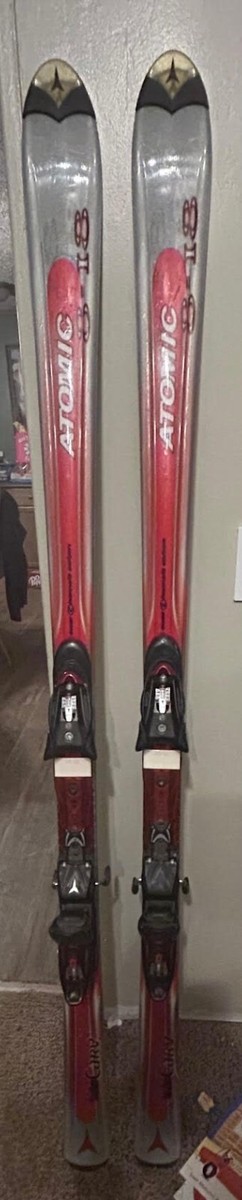 Atomic Beta Carv 8-18 skis, Red and black 180cm with Atomic C-412