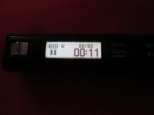 Spy Olympus VP-10 Digital Voice Recorder 4GB PCM MP3 Tested And Working - Picture 9 of 10