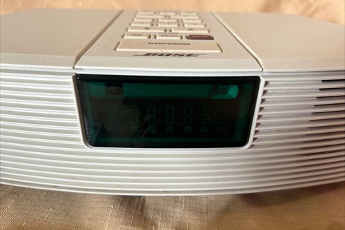 Bose Wave Radio Player Model AWR1-1W - W/Remote & Power Cord-White ~Please Read~ - Picture 3 of 14