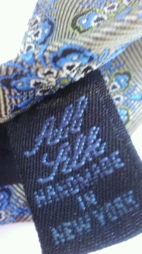 CORBATA HECHA A MANO JOHNSTON&MURPHY EE. UU. DISEÑO GEOMÉTRICO 100% SEDA GRIS Y AZUL Foto 4 de 4