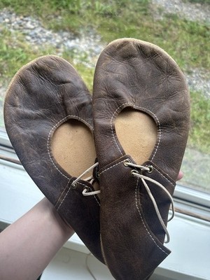 Size 10 EVERLEIGH MEADOW barefoot shoes Leather Lace-Up Ballet Shoes Slippers 