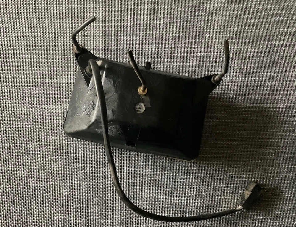 Alfa Romeo Sprint y 33 - Luz antiniebla amarilla vintage - Carello Foto 2 de 4