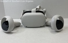 Oculus Meta Quest 2 VR Headset & Controllers