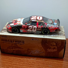 Action Racing Tony Stewart Milestones 2x NASCAR Champ 20 2005 Monte Carlo 1:24