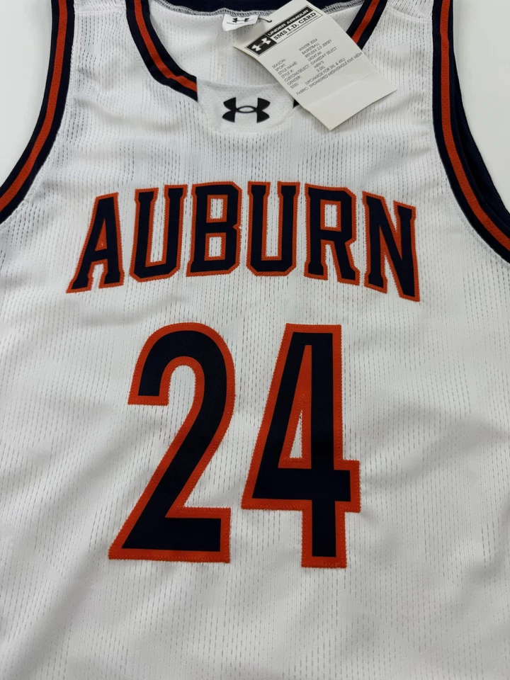 Camiseta deportiva de los Tigres de los Burnos Rojos para hombre grande de la NCAA #24 muestra de jugador Under Armour Foto 3 de 4