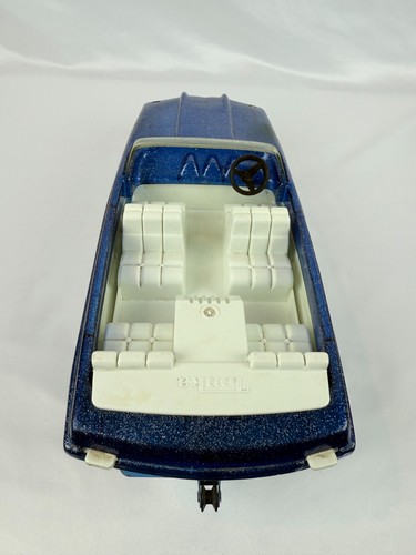 Tonka Jeep Jeepster w/ Plastic Boat & Trailer Blue Vintage Pressed Steel - Picture 18 of 24