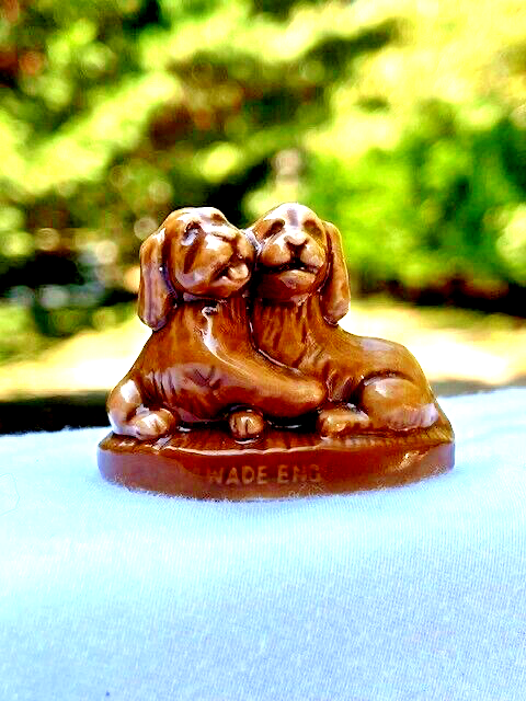 WADE OF ENGLAND Whimsies Red Rose Tea Mini Porcelain Pet Shop Series Puppies LNC