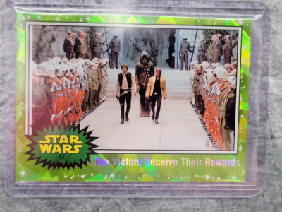 2022 Topps Chrome Sapphire Star Wars Victors Receive Their Reward Peridot /75