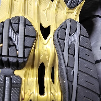Limited Edition Mizuno Wave Tenjin 4 Lamborghini J1GC196751 Limited Edition Mizuno Wave Tenjin 4 Lamborghini J1GC196751