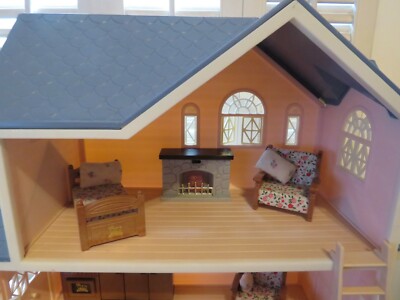 Vintage Sylvanian MAPLE TOWN House Post Office w/Furniture