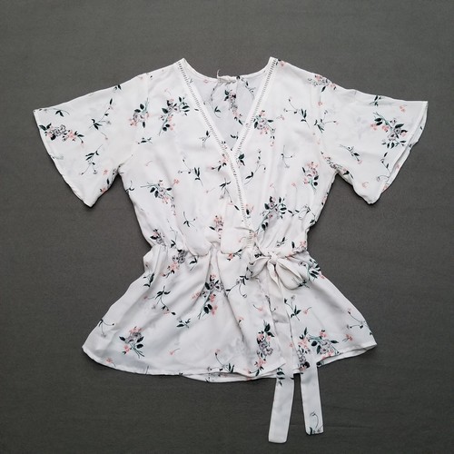 Sienna Sky V-Neck Floral Top White , Size M, Short Sleeve