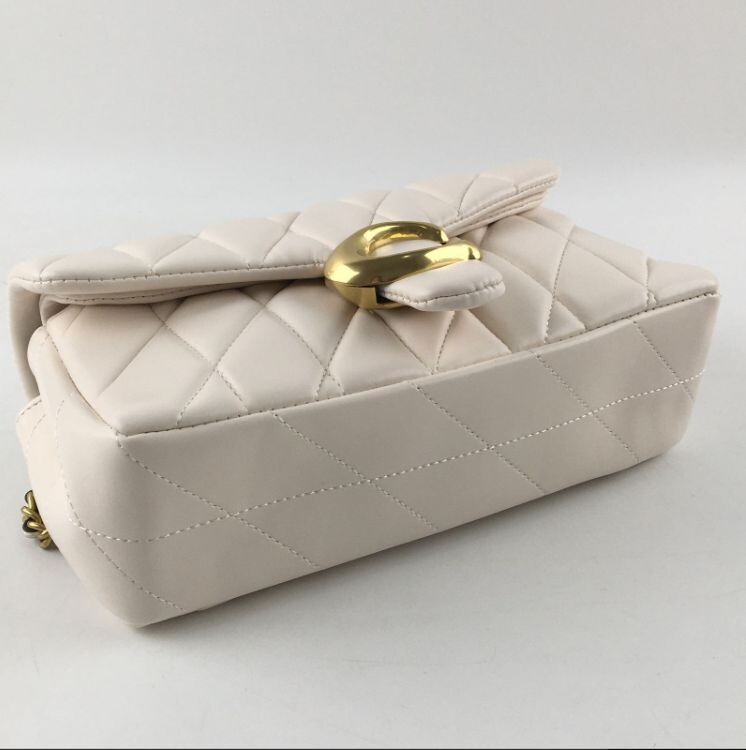 COACH Tabby 26 Quilted Shoulder Bag Leather White/Gold CP150