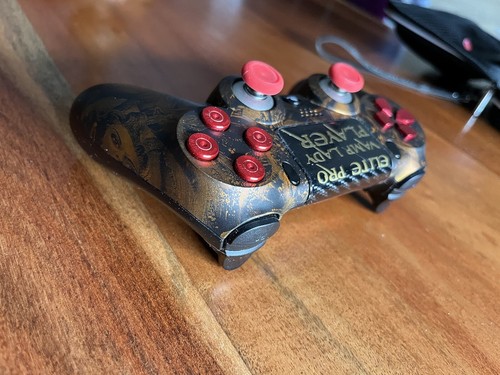 PS4 Controller Vamp Lady mit Tasche, Kabel und Zubehör - Für PlayStation 4 - Bild 9 von 11