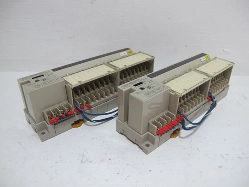 LOT of 2 x OMRON SRT2-OD16T-1 Remote Terminal 24 VDC SRT2OD16T1 Input Block 24V