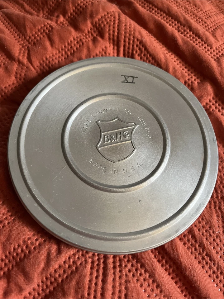 Película de carrete de metal con estuche de metal de la Segunda Guerra Mundial de películas caseras de 8 mm de la década de 1940 #7 de colección rara Foto 2 de 4