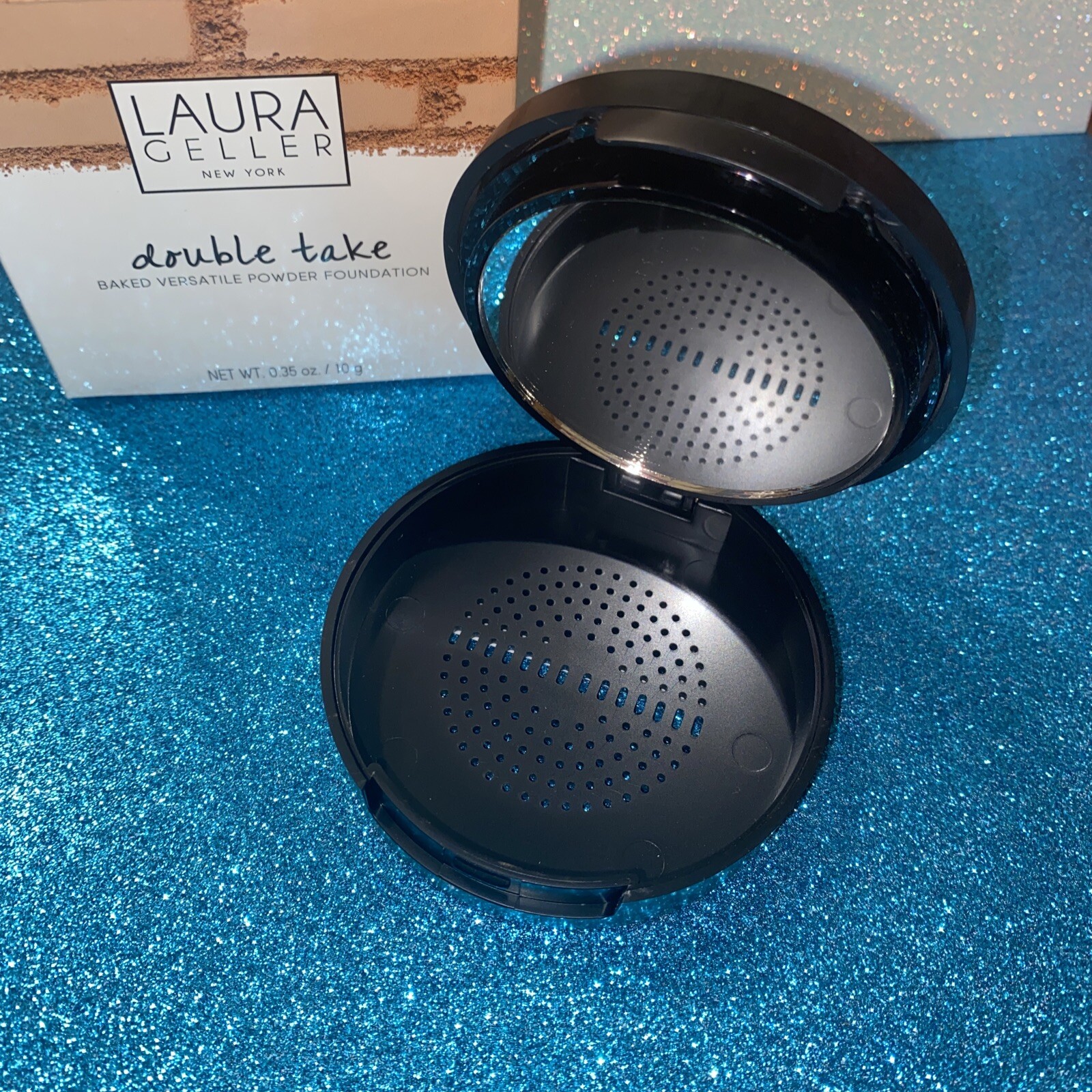 Laura Geller Baked Double Take Powder Foundation 0.35 oz (10 g) - HONEY