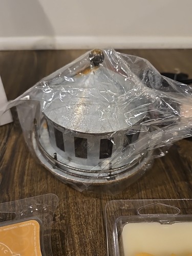 Scentsy Portland Lighthouse Full Size Wax Warmer Retired & Rare NEW In Box - Picture 5 of 6