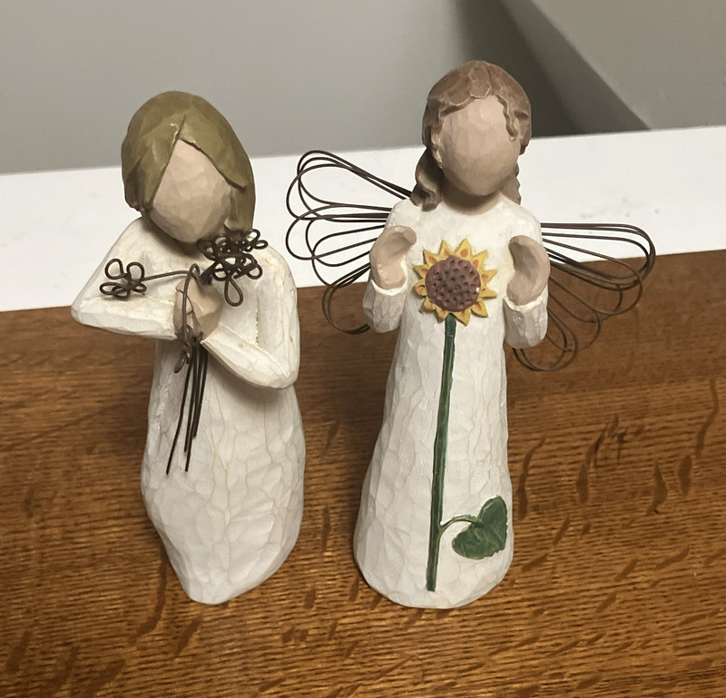 Willow Tree Angel Figurines Set of 2 Friendship & Angel of Summer Susan Lordi
