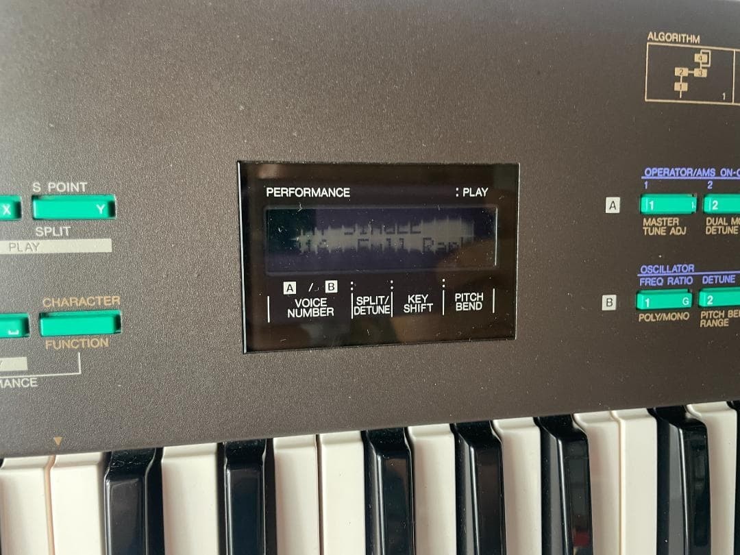 Yamaha DX21 61 Key FM Digital Synthesizer Keyboard Vintage for