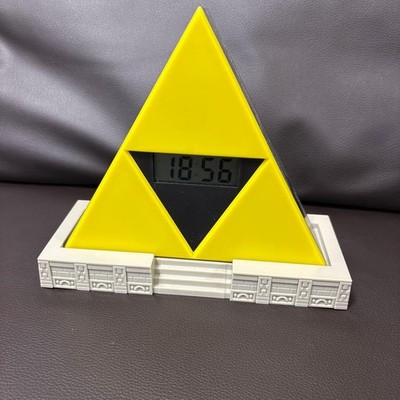 The Legend of Zelda Ichiban Kuji B Prize Triforce Watch