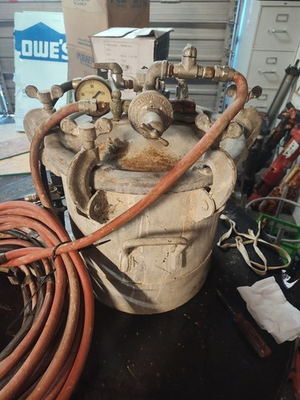 #ad Devilbiss QM5092 1 5 Gallon Galvanized Steel Pressure Pot Feed Tank Hoses Gun $450.00