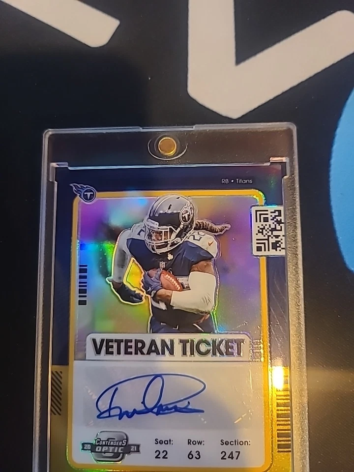 🔥Derrick Henry🔥 2021 Cont. Optic- Veteran Ticket Signatures Gold Holo / 5  Foto 3 de 4
