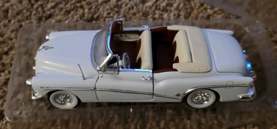 1953 Buick Skylark 1:32 Signature Models Limited without box 1953BK - Image 2 of 4