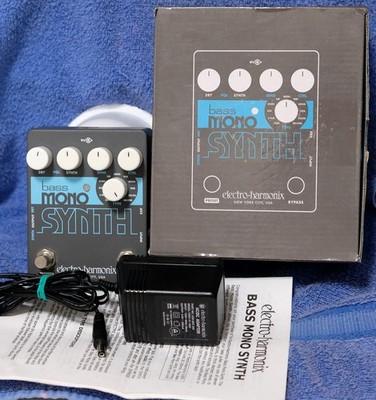 Electro-Harmonix Bass Mono Synth Effects Pedal / Mint in Box with Power Supply