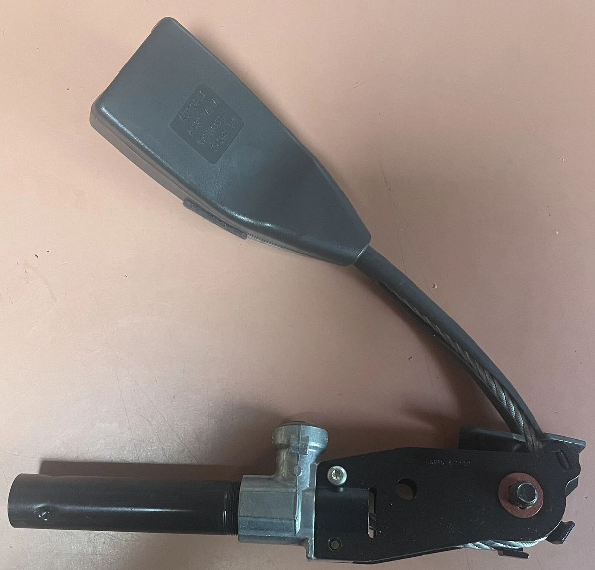 Ve commodore seat cheap belt buckle replacement