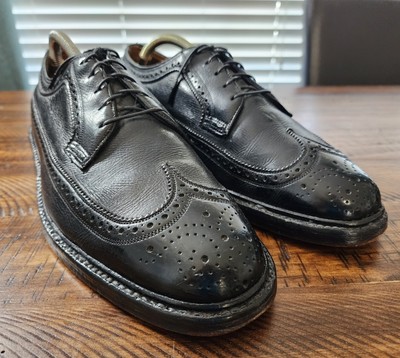Florsheim Long Wingtip Shoes Imperial Black V Cleat size 9  display picture 3