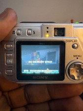 Sony Cybershot DSC-P1 Digital Camera 3.3MP 3x Zoom Silver 2000 Y2K Digicam
