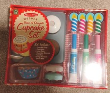 Melissa Doug Wooden Bake and Decorate Cupcake Set BRAND NEW