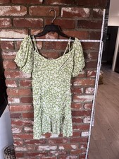 Astr the Label green floral dress with ruffles and tie up straps. Size M #floral