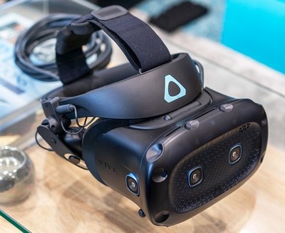 HTC VIVE Cosmos Elite Virtual Reality VR Headset, Headphones Link & Cable