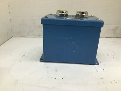 Hoffmann Enclosure W/ Two Pushbutton Switch 6-1/2'' L 4-1/2'' W 5'' L
