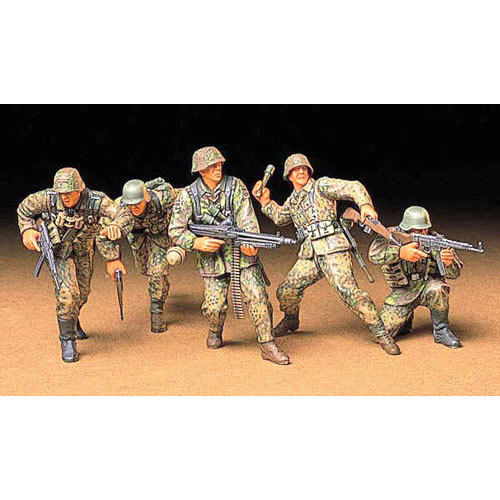 TAMIYA 35196 German Front-Line Infantryman 1:35 Military Model Kit
