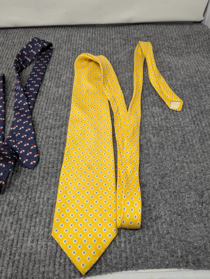Vintage Brooks Basics Gravata Logotipo Lã Dourado Seda Amarela Feita nos EUA LOTE DE 2 - Imagem 4 de 4